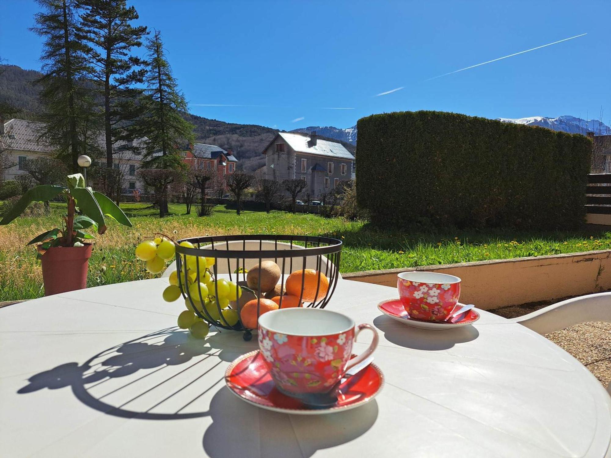 T2 Centre Barcelonnette Avec Garage, Terrasse Et Parc Prive - Fr-1-165A-101 Apartment Exterior photo